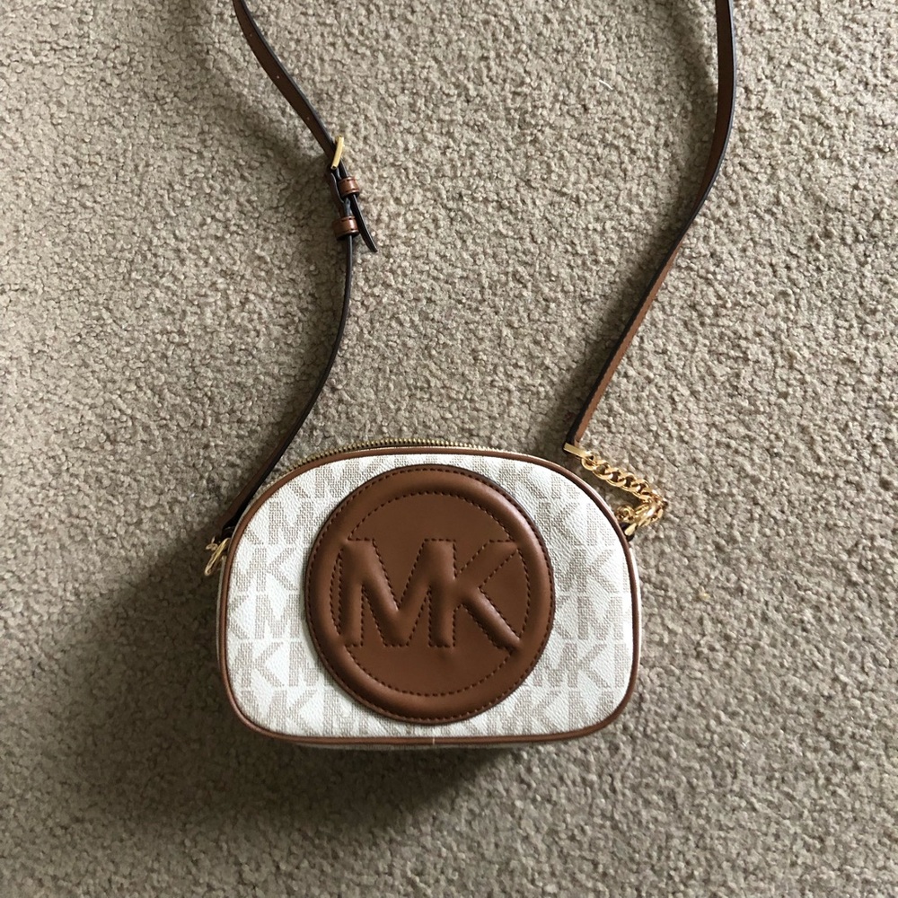 Michael Kors Small Oval Cross-body Bag White Vanilla 38F1C7SC1B